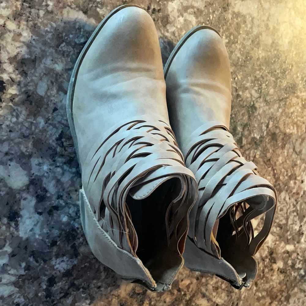 Maurice’s ankle boots, Size 7.5